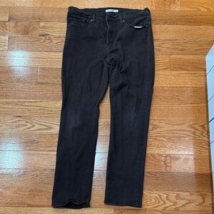 Levi’s women’s 314 Shaping Straight Jeans Brown or Burgundy size w32 l30